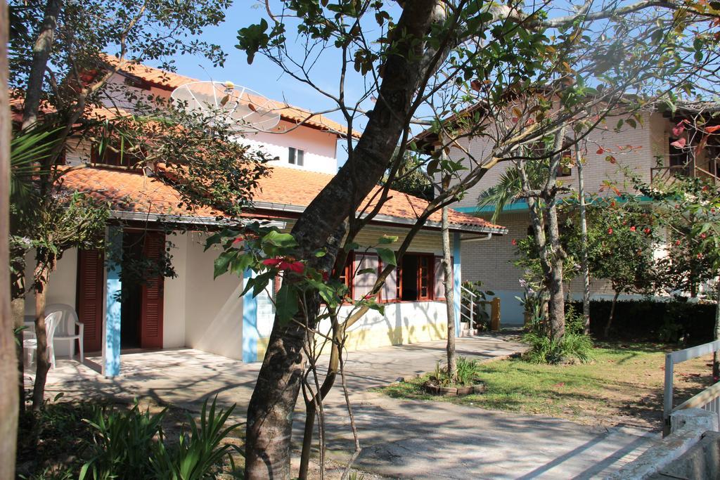 Residencial Aracua Hotel Bombinhas Exterior photo
